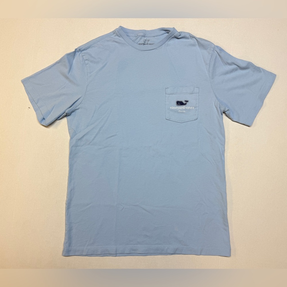Vineyard Vines Vintage Men’s Baby Blue Whale Pocket XS T-shirt